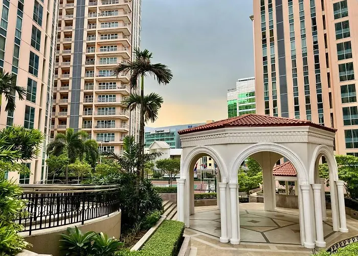 Cozy Near Naia & Bgc Manila