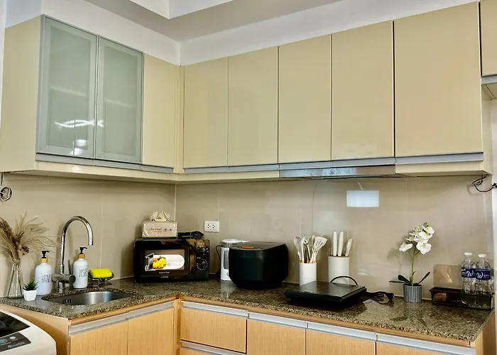 Apartment Cozy Near Naia & Bgc Manila